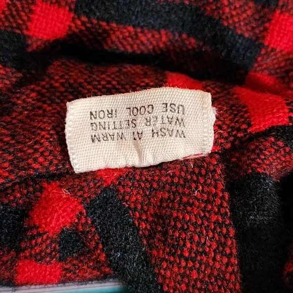 Vtg Mac Hugh Mens Virgin Wool Plaid 1/2 Zip Shirt Red Black Washable L/16-16.5 - Picture 8 of 8